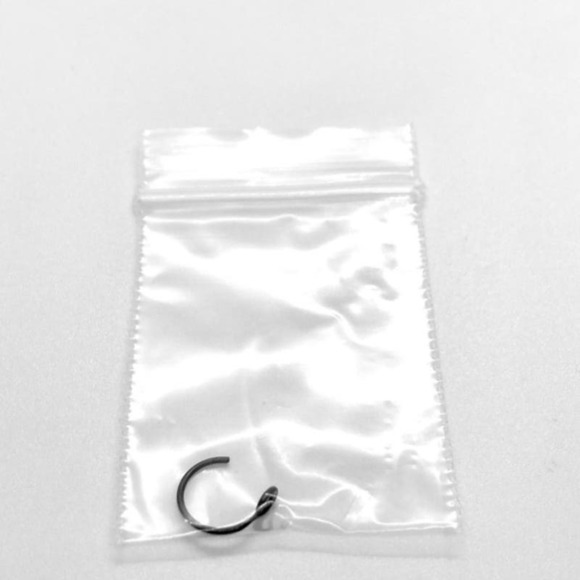 Single Fake Nose Ring Cuff - Black - Picture 6 of 6